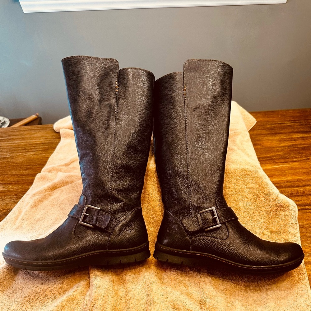 BOC riding boot. Size 6.5 Dark Brown
